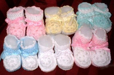 Thread Crochet Baby Booties on Crocheted Baby Booties Boys Girls Blue Pink Yellow White Pineapple