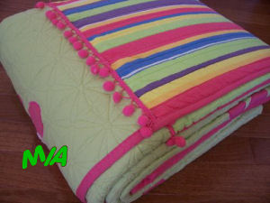 TEENAGE GIRLS PINK AND GREEN BEDROOMS, BEDDING and COMFORTERS
