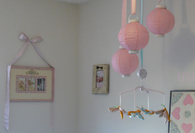 Chic Baby Nursery on Shabby Chic Nursery Chinese Lantern Dragonfly Baby Crib Mobile Ribbon