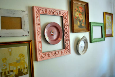 Vintage Wall  on Vintage Nursery Wall Decor   My Growing Picture Frame Collection