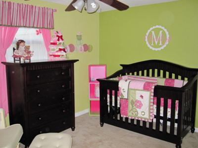 Baby Room Ideas on Hot Pink And White Baby Girl Nursery Theme  The Pink And Green Nursery