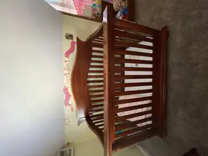 Model 3500 CCN baby crib by Cache.