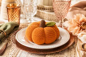 free-crochet-pumpkin-pattern.jpg