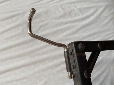 Spring/mattress support hooks for a Simmons Model 5306 94 117