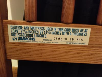 Simmons Crib Model NO. 018510 99 313 label
