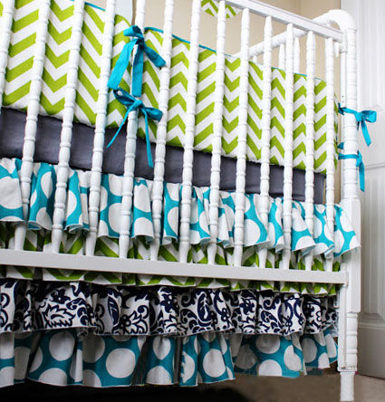 Free ruffled baby crib skirt sewing pattern tutorial DIY