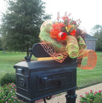 Fall baby shower mailbox decorations to match the entry decor