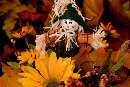 fall baby shower table centerpiece arrangement decorations plans scarecrows pumpkins gourds sunflowers wheat natural leaves leaf