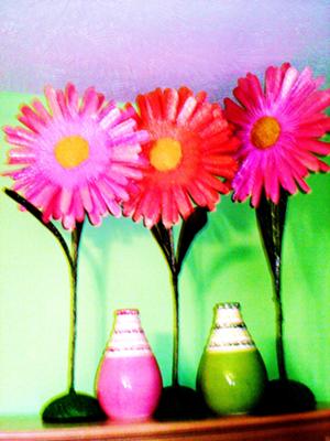 Simple hot pink daisies add so much to the room!
