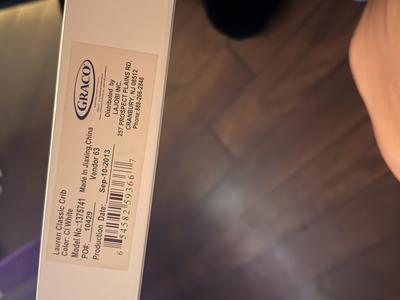 Graco Lauren Classic Crib Model 1375741 Label 
