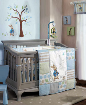 Peter rabbit baby crib nursery bedding sets crib quilt and baby mobile